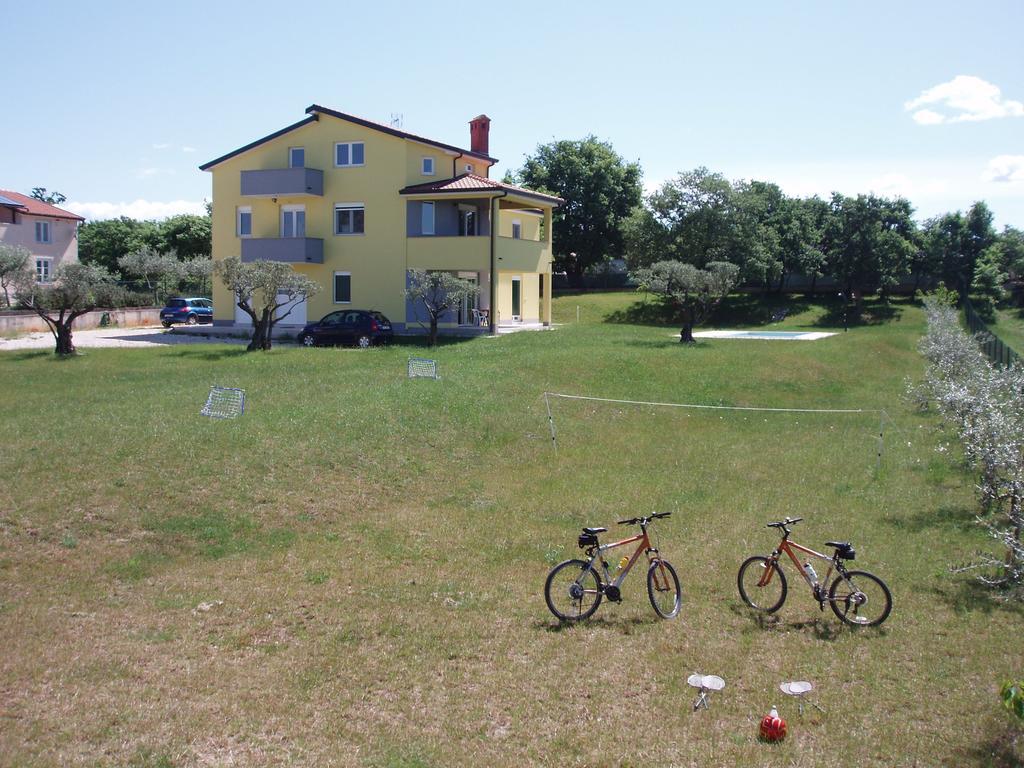 Villanova Apartments Πόρετς Εξωτερικό φωτογραφία