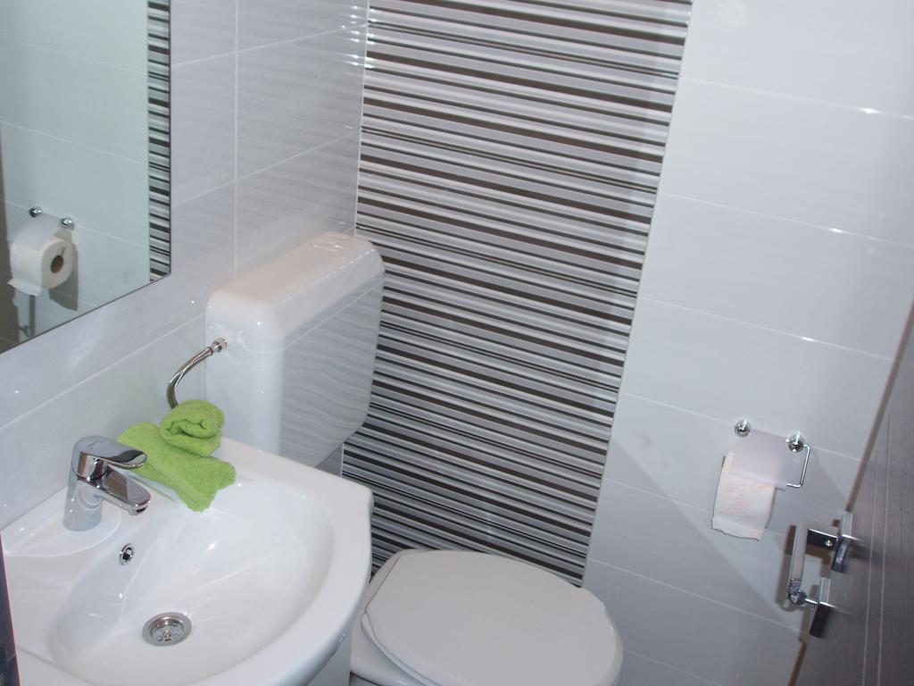 Villanova Apartments Πόρετς Δωμάτιο φωτογραφία